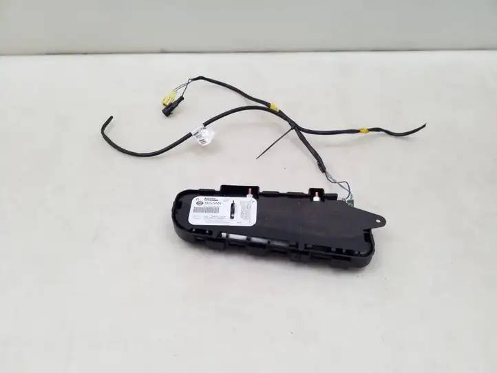 Nissan Qashqai (2006 - 2010) Подушка безопасности сиденья — фото 3