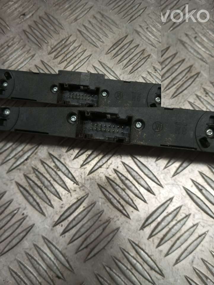 Opel Astra (2004 - 2009)  03758070XE Включатель аварийных фонарей