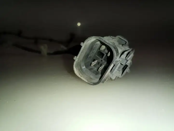 Opel Zafira B (2006 - 2008) Проводка заднего датчика ABS — фото 2