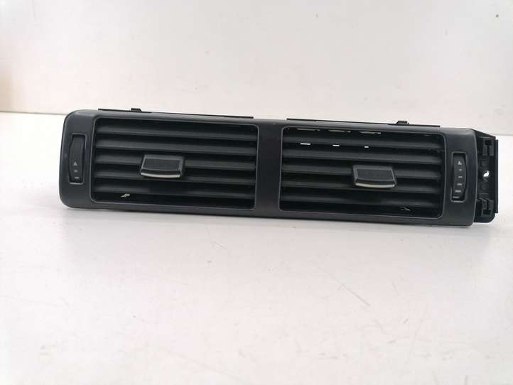 Audi A6 (2001 - 2004)  4B1820951 Центральный дефлектор