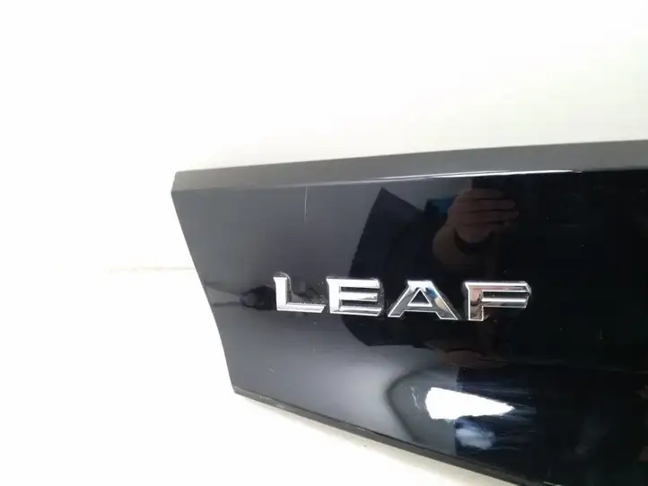Nissan Leaf II (ZE1) (2017 - ) 908105SH0A Обшивка багажника — фото 6