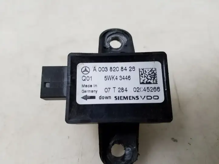 Mercedes-Benz Sprinter W906 (2006 - 2018) A0038208426 Датчик удара SRS — фото 2