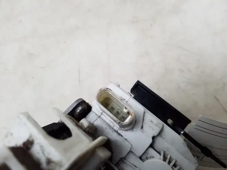 Mercedes-Benz Sprinter W906 (2006 - 2018) A9067202135 Замок передней двери — фото 5