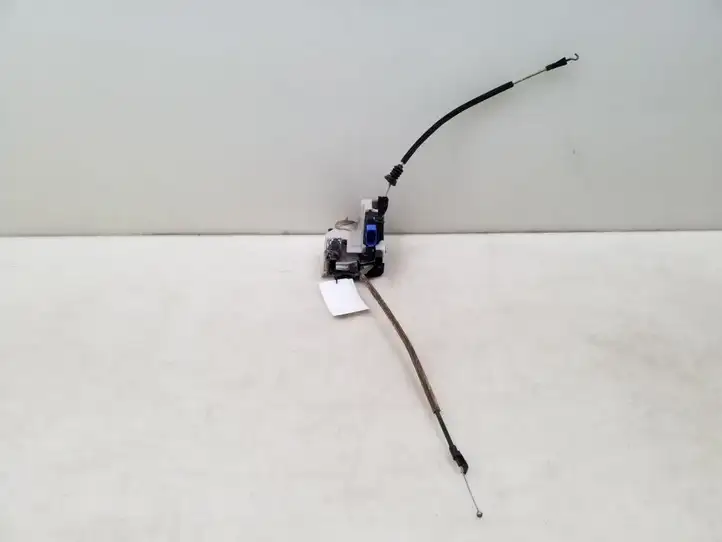 Volkswagen Phaeton (2002 - 2008) Замок передней двери — фото 4