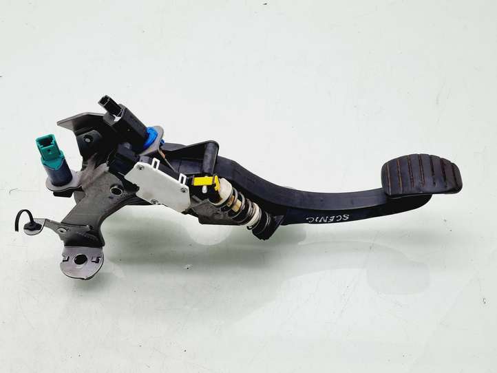 Renault Scenic III -  Grand scenic III (2009 - 2016)  465030038R Педаль сцепления