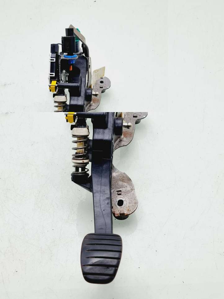 Renault Scenic III -  Grand scenic III (2009 - 2016)  465030038R Педаль сцепления