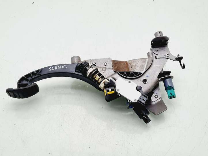 Renault Scenic III -  Grand scenic III (2009 - 2016)  465030038R Педаль сцепления