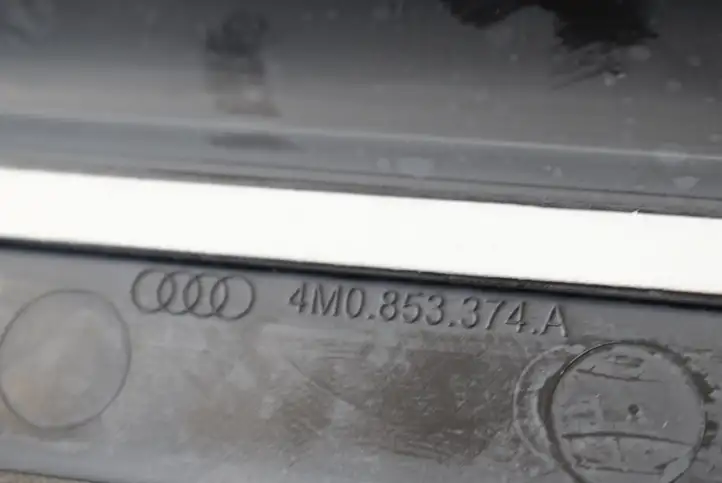 Audi Q7 4M (2015 - ) 4M0853373A Внутренняя обшивка порога (комплект) — фото 4