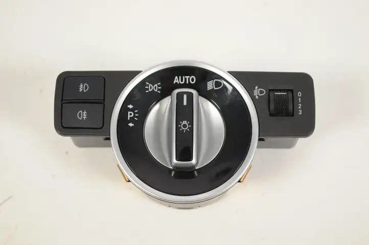 Mercedes-Benz E W212 (2009 - 2016) A204053003 Включатель фонарей — фото 5