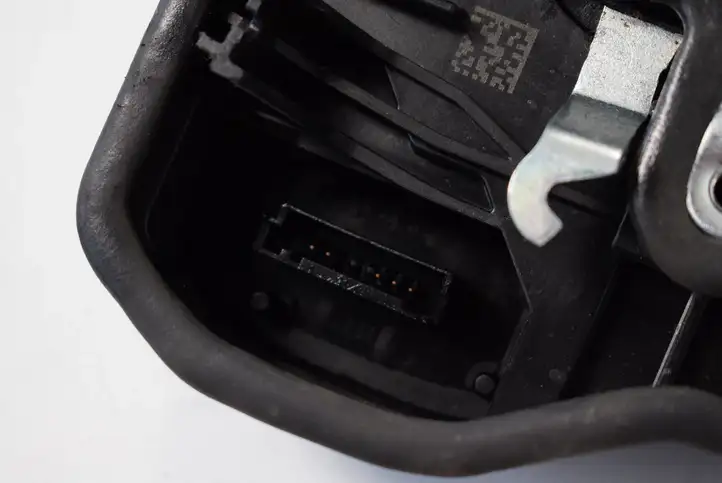 BMW 3 F30 F35 F31 (2012 - 2018) 7202147 Замок задней двери — фото 3