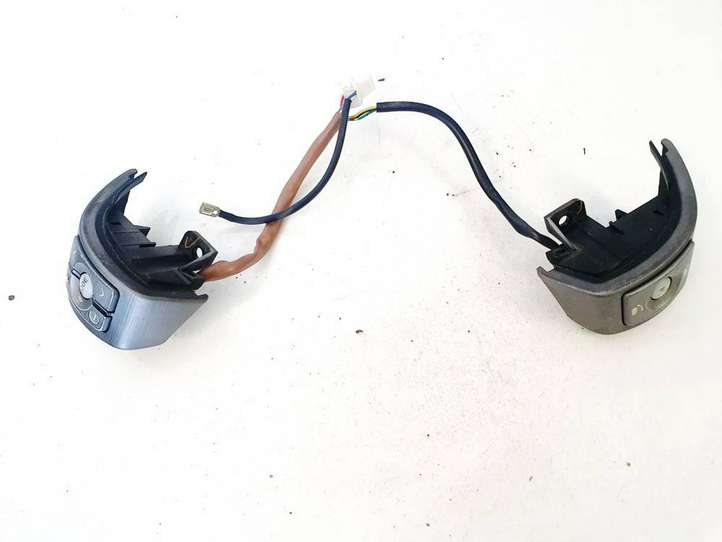 Toyota RAV 4 (XA30) (2006 - 2016)   Кнопки рулевого колеса