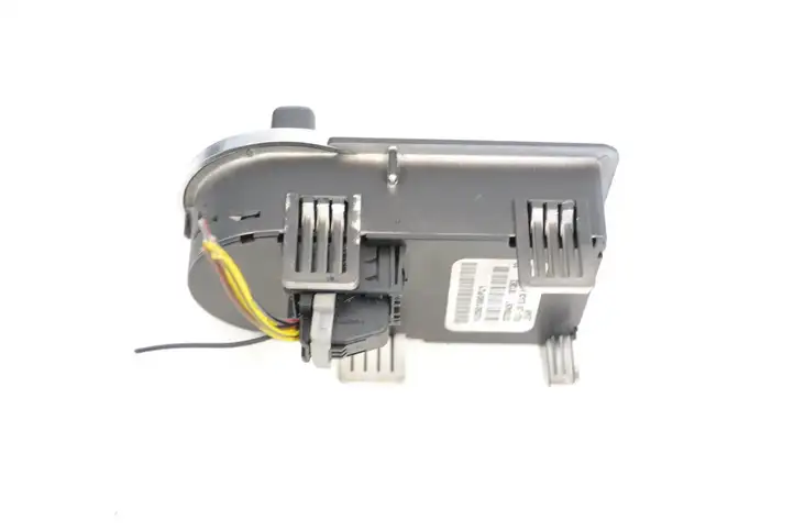 Land Rover Range Rover L322 (2009 - 2012) YUD501380PUY Включатель фонарей — фото 4