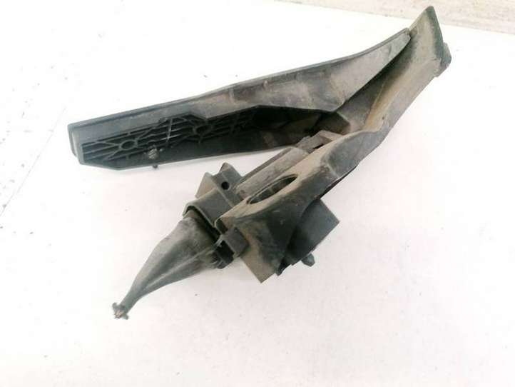Volkswagen Golf V (2003 - 2009)  1K1721503L Педаль акселератора