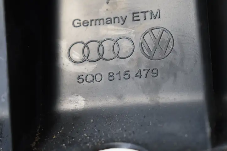 Volkswagen Golf VII (2013 - 2019) 5Q0815479 Другая часть кузова — фото 5