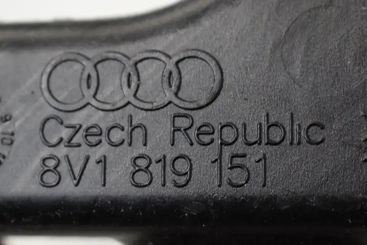 Audi A3/S3 8V (2012 - 2016) 8V1819151 Воздушная решетка панели — фото 5