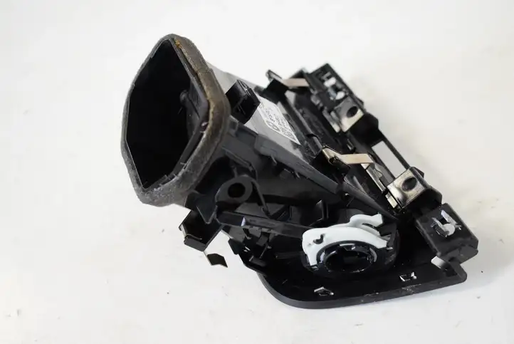 BMW 3 F30 F35 F31 (2012 - 2018) 9346226 Воздушная решетка панели — фото 3