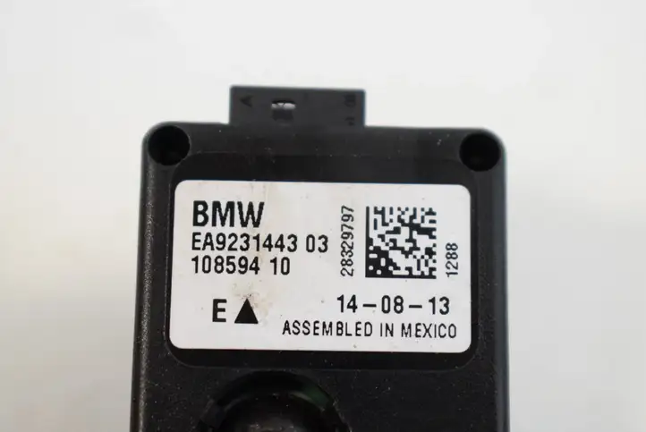 BMW 3 F30 F35 F31 (2012 - 2018) 9231443 Усилитель антенны — фото 5