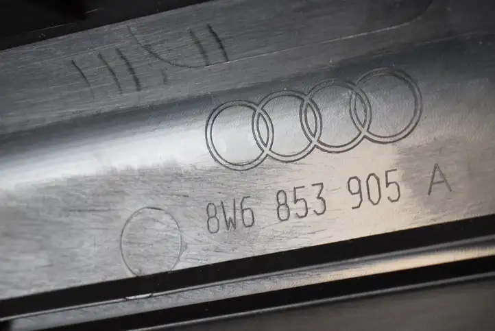 Audi A5 (2016 - ) 8W6853905A Прочие детали салона — фото 5