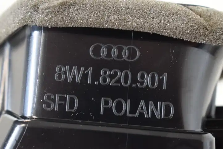 Audi A5 (2016 - ) 8W1820901 Воздушная решетка панели — фото 5
