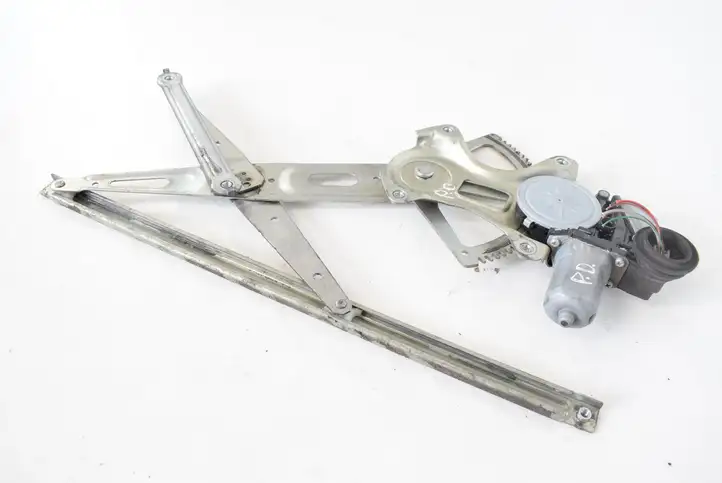 Lexus GS 300 350 430 450h (2007 - 2011) 8571039420 Электростеклоподъемник передний (комплект) — фото 1