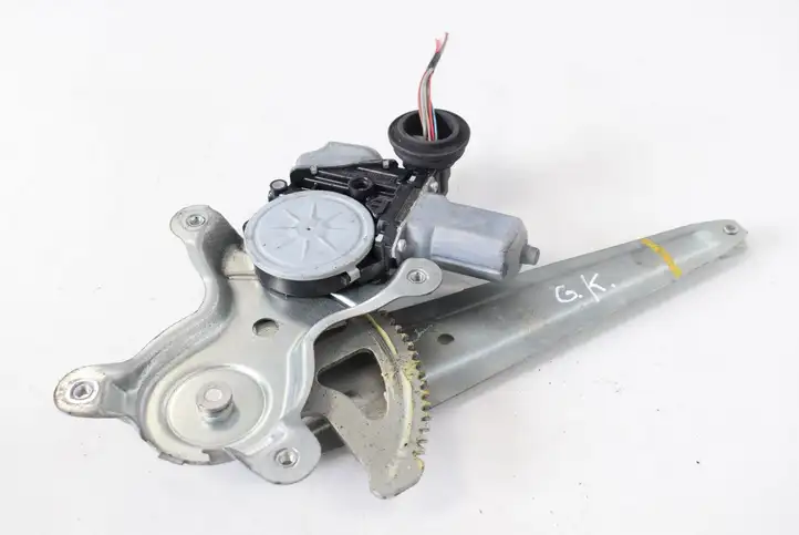 Lexus GS 300 350 430 450h (2007 - 2011) 8571030430 Стеклоподъемник передней двери (комплект) — фото 1