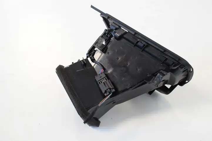 Audi A6 C7 (2011 - 2014) 4G2820902 Воздушная решетка панели — фото 3