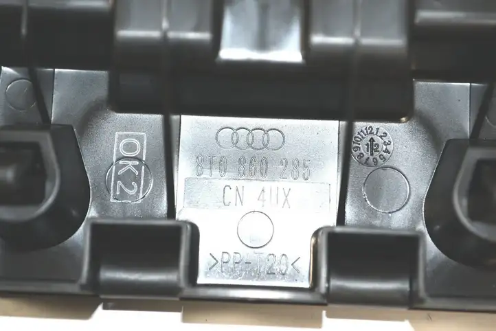 Audi A3/S3 8V (2012 - 2016) 8T0860285 Прочие детали салона — фото 5