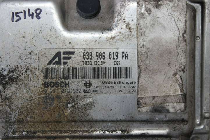 Volkswagen Sharan (2003 - 2010)  038906019PA Блок управления двигателя