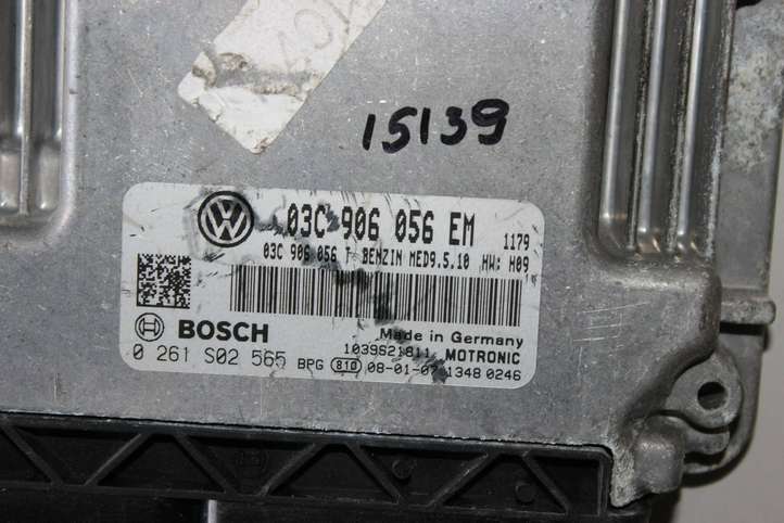 Volkswagen Golf V (2003 - 2009)  03C906056EM Блок управления двигателя