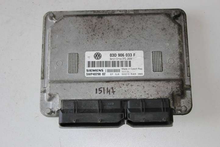 Volkswagen Polo (2005 - 2009)  03D906033F Блок управления двигателя