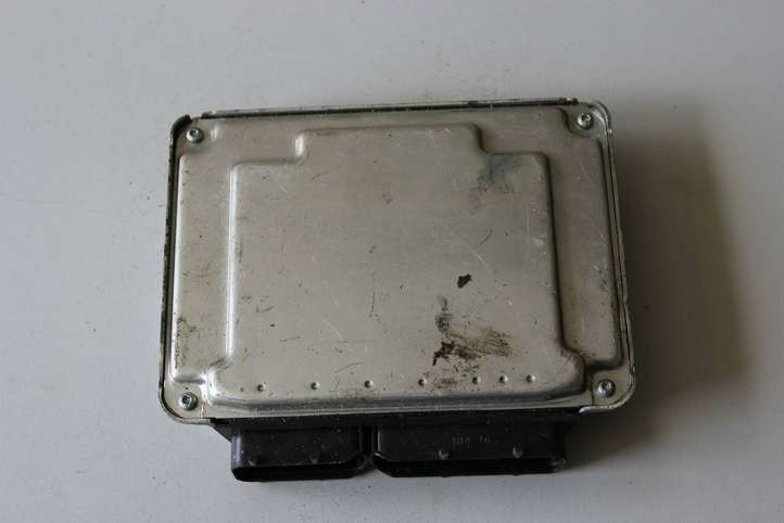 Volkswagen Sharan (2003 - 2010)  038906019PA Блок управления двигателя