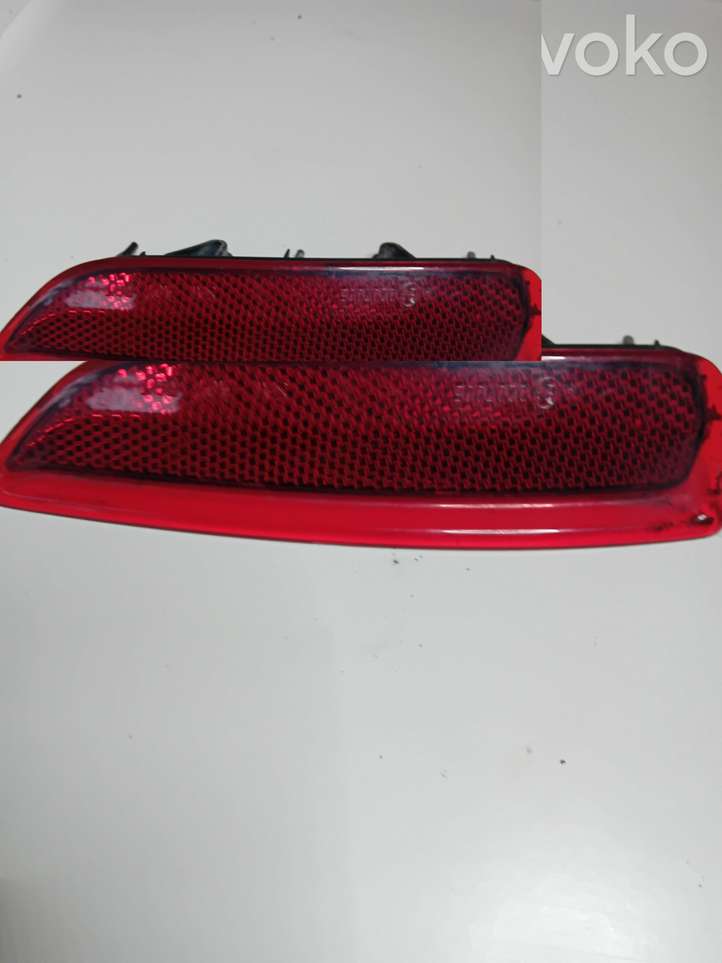 Opel Astra (2009 - 2012)  13158074 Задний oтражатель