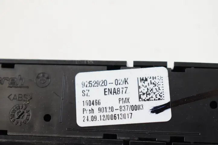 BMW 3 F30 F35 F31 (2012 - 2018) 9252920 Кнопка фаркопа в багажнике — фото 4