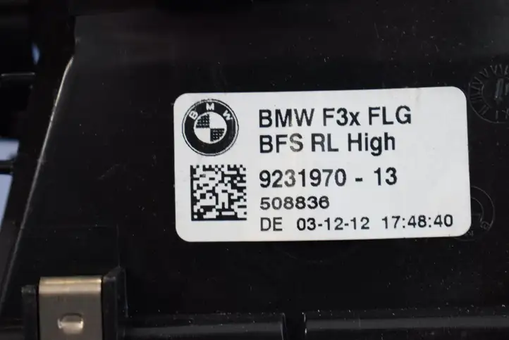 BMW 3 F30 F35 F31 (2012 - 2018) 9231970 Воздушная решетка панели — фото 2