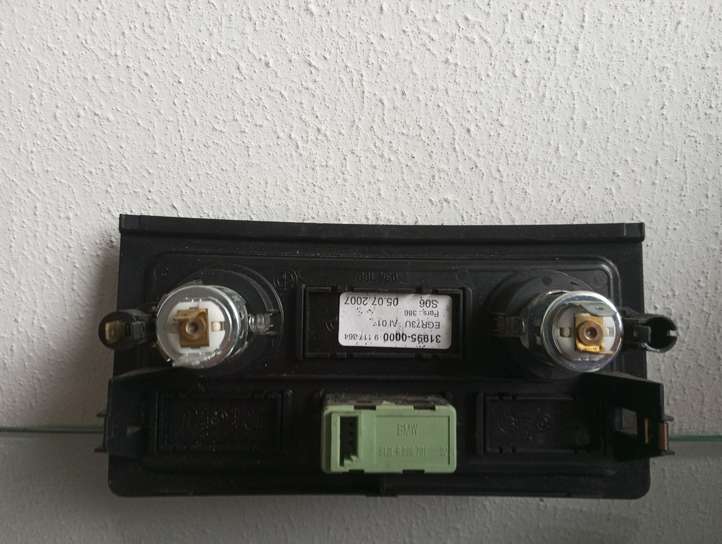 BMW 5 E60 E61 (2004 - 2010)  319950000 Разъем USB