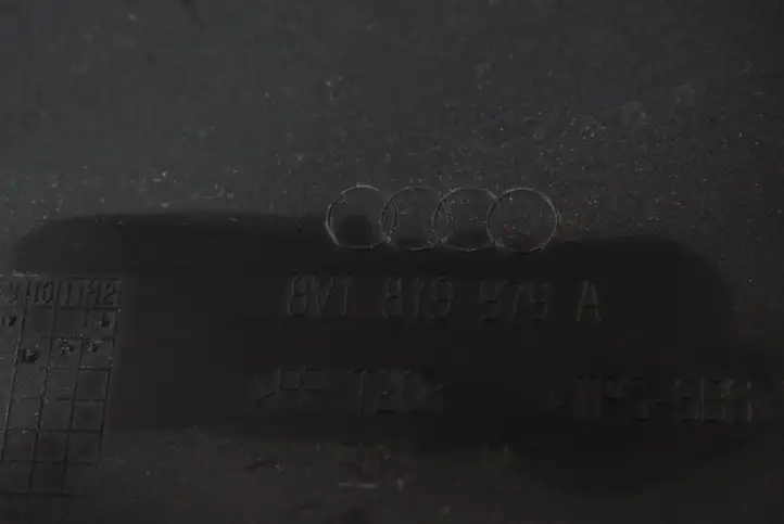 Audi A3/S3 8V (2012 - 2016) 8V1819979A Другая часть кузова — фото 5
