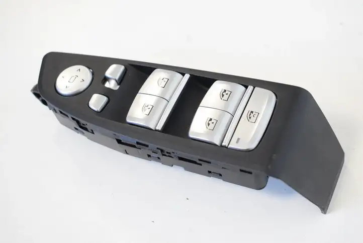 BMW 7 G11 G12 (2015 - 2022) 7398828 Блок кнопок стеклоподъемников — фото 1