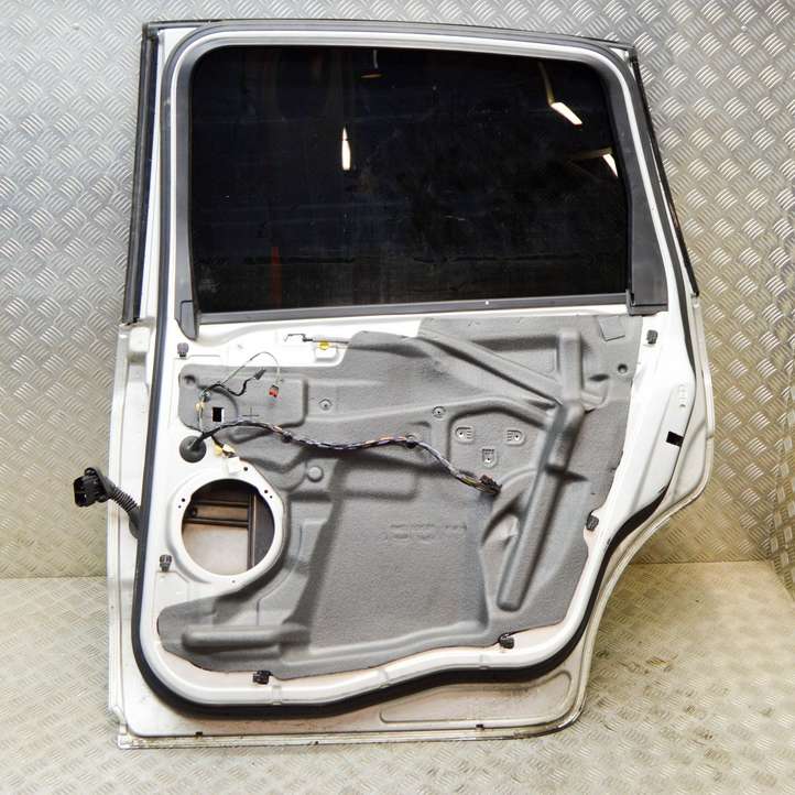 Ford S-Max (2006 - 2010)  1693745 Задняя дверь