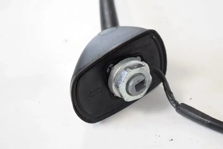 Subaru Forester SH (2008 - 2013) GPS антенна — фото 3