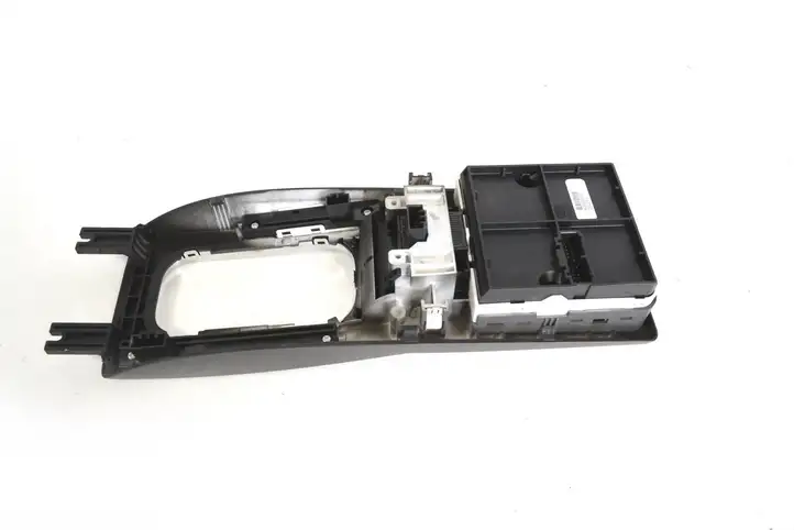 Land Rover Range Rover Sport L494 (2009 - 2013) AH3214B596BE Блок кнопок на панели — фото 4