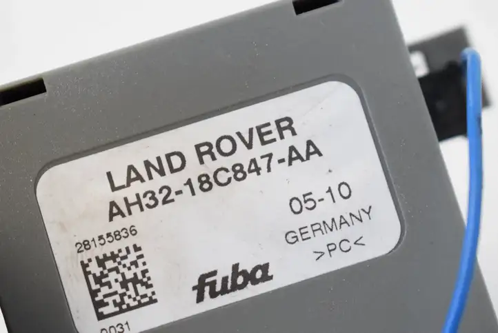 Land Rover Range Rover Sport L494 (2009 - 2013) AH3218C847AA Усилитель антенны — фото 5