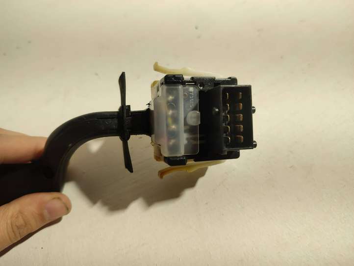 Saab 9-5 (1998 - 2005)  12758444 Ручка поворотов/ фонарей