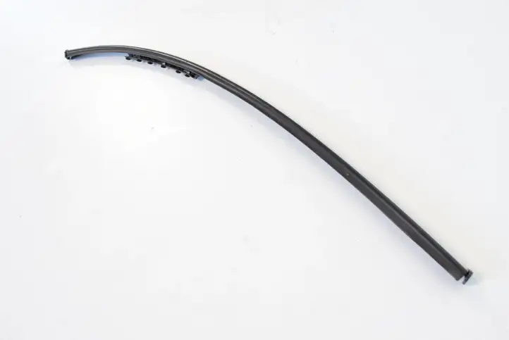 Mini Cooper Countryman R60 (2010 - 2016) 9810471 Накладка стекла задней двери — фото 2