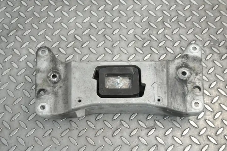 BMW 5 F10 F11 (2009 - 2016) 22326777613 Кронштейн КПП — фото 1