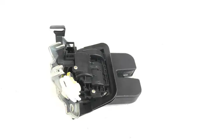 Audi A4 S4 B8 8K (2011 - 2015) 8K9827505A Замок крышки багажника — фото 2