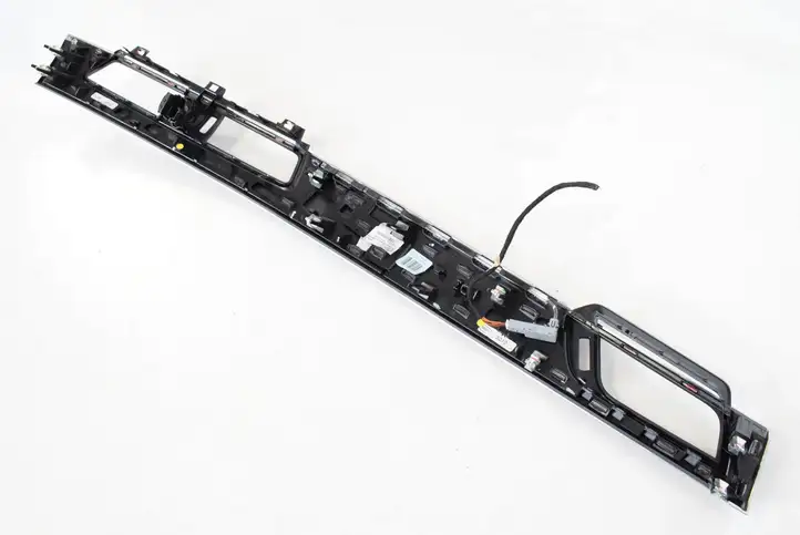 BMW X1 F48 F49 (2015 - 2022) 8070699 Декоративная планка — фото 4