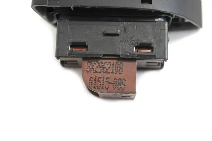 Audi S1 (2014 - 2019) 8K2962108 Кнопка фаркопа в багажнике — фото 5