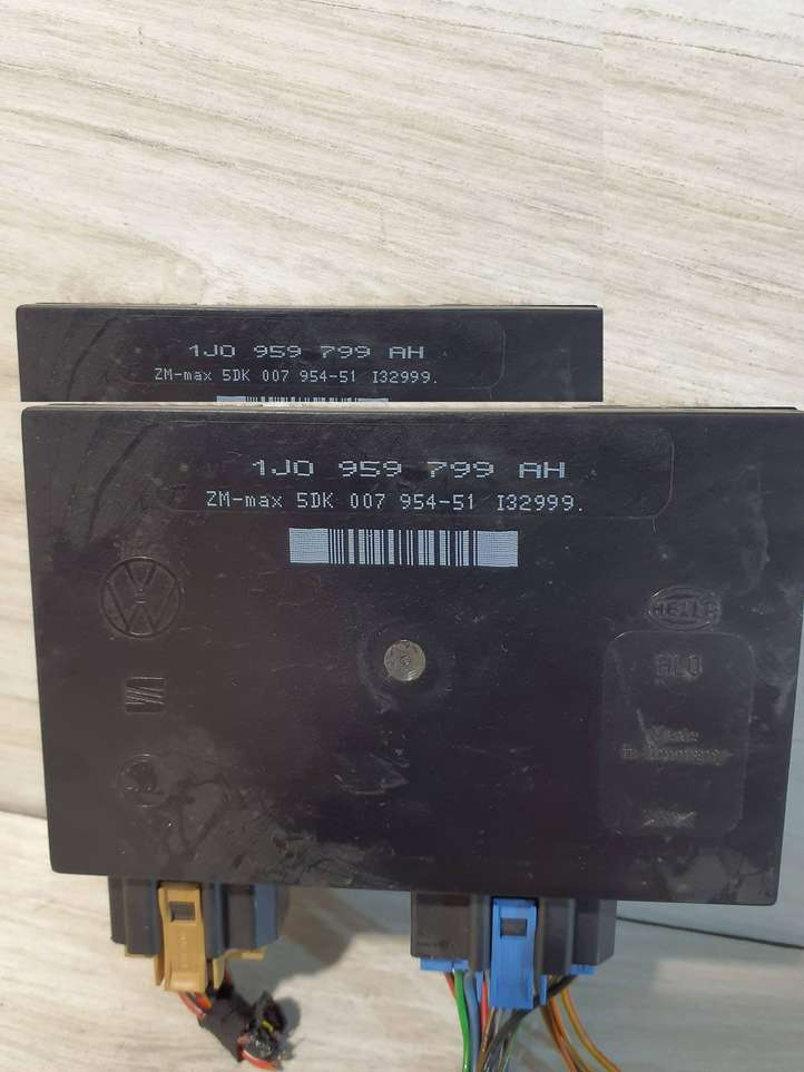Volkswagen Golf IV (1998 - 2005)  1J0959799AH Mодуль kомфортa