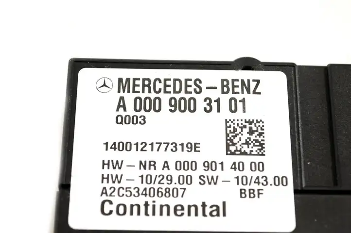 Mercedes-Benz E W212 (2009 - 2016) A0009003101 Блок управления топливным насосом — фото 4