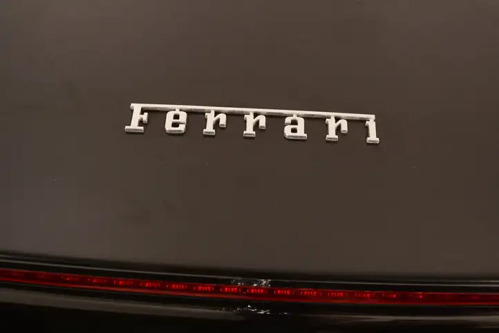 Ferrari California 149M (2014 - ) 69804300 Крышка багажника — фото 8